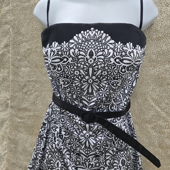 White House Black Market Strapless Black and White Dress - Picture 7 of 11